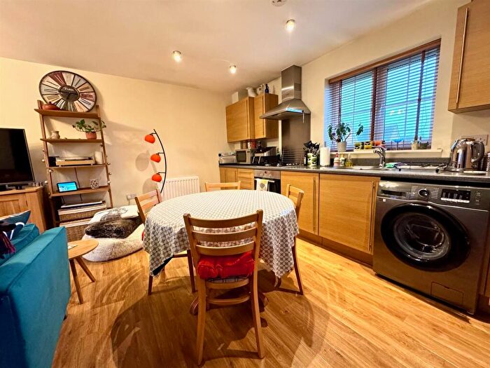 2 Bedroom Coach House For Sale In Yellowhammer Close, Stowmarket, IP14