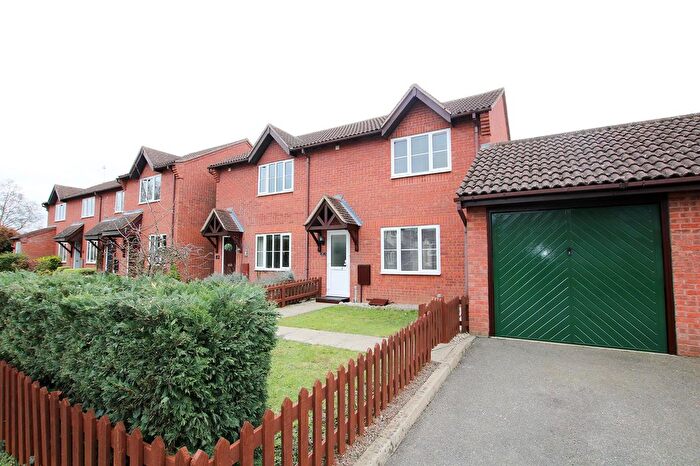 3 Bedroom Semi Detached House For Sale In Corsican Pine Close, Newmarket, CB8