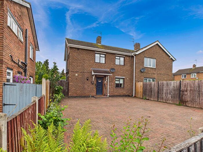 3 Bedroom Semi-Detached House For Sale In Lenton Avenue, Chaddesden, DE21
