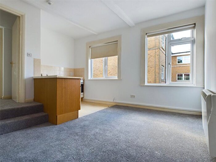 Studio To Rent In St Georges Road, Brighton, East Sussex, BN2