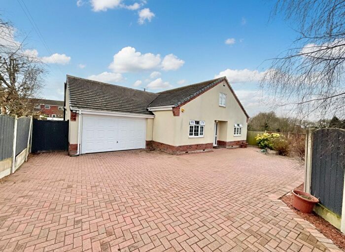 4 Bedroom Detached Bungalow For Sale In Woodside Avenue, Wistaston, CW2