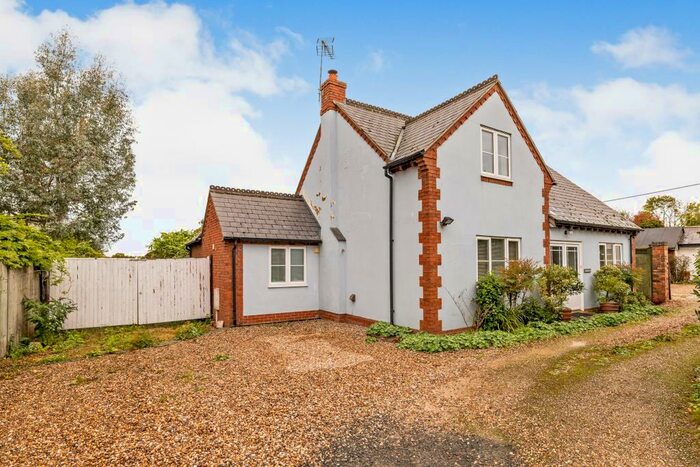 3 Bedroom Detached House For Sale In Old Warwick Road, Shrewley, Warwick, CV35