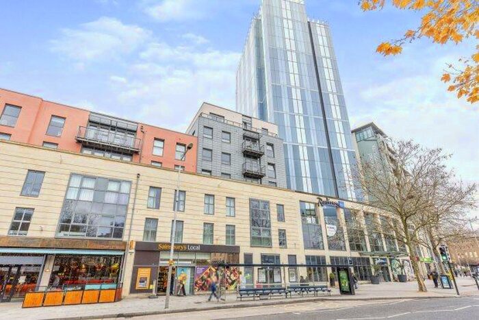 1 Bedroom Flat To Rent In Central Quay North, Bristol, BS1