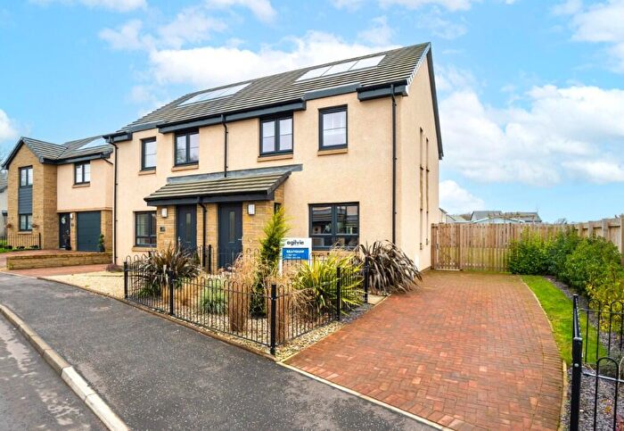 3 Bedroom Semi-Detached House For Sale In Mcaulay Brae, Stirling, Stirlingshire, FK7