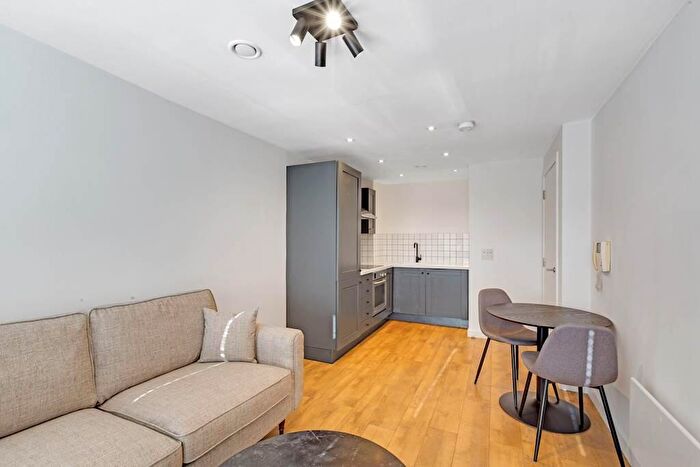 1 Bedroom Apartment To Rent In East Street, Leeds, West Yorkshire, LS9