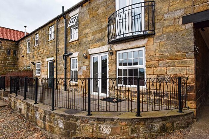 4 Bedroom Barn Conversion For Sale In New Gardens, Green Lane, Whitby, YO22