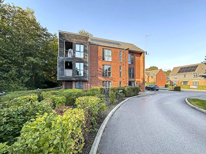 2 Bedroom Flat For Sale In Artillery Drive, Bordon, Hampshire, GU35