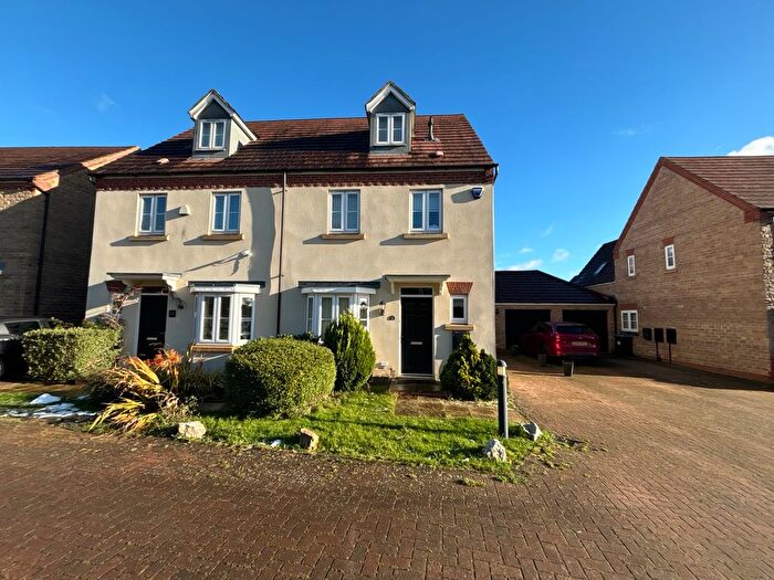 4 Bedroom Property To Rent In Heston Walk, Oxley Park, Milton Keynes, MK4