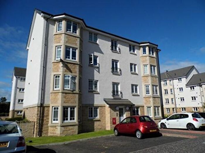 2 Bedroom Flat To Rent In Simpson Square, Perth, PH1