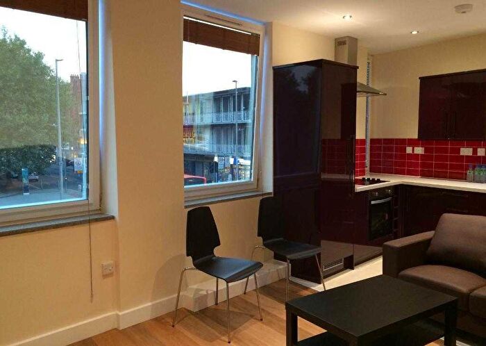 1 Bedroom Apartment To Rent In New Oxford House, - Above Bar Street, Southampton, SO14