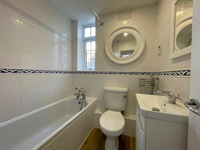 3 Bedroom Flat For Sale In Festing Road, Southsea, Hampshire, PO4