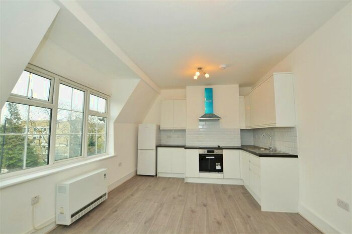 1 Bedroom Flat To Rent In London Road, Isleworth, TW7