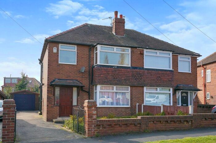 3 Bedroom Semi-Detached House To Rent In Manston Way, Leeds, West Yorkshire, LS15