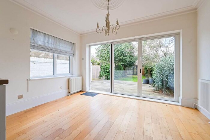 4 Bedroom Terraced House To Rent In Park Avenue South, Crouch End, London, N8