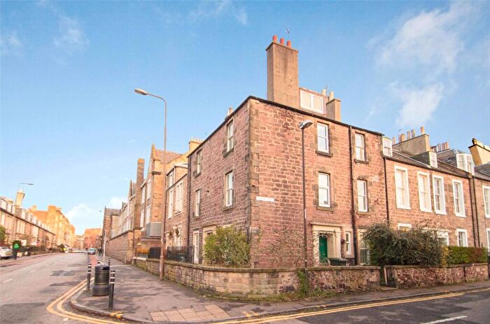 3 Bedroom Flat To Rent In () Gillespie Street, Edinburgh, EH3