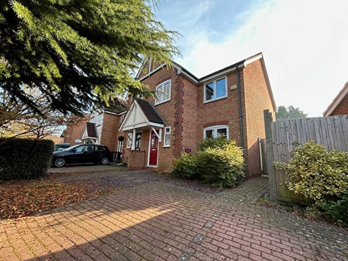 3 Bedroom Semi Detached House To Rent In Holyhead Crescent, Tattenhoe, MK4