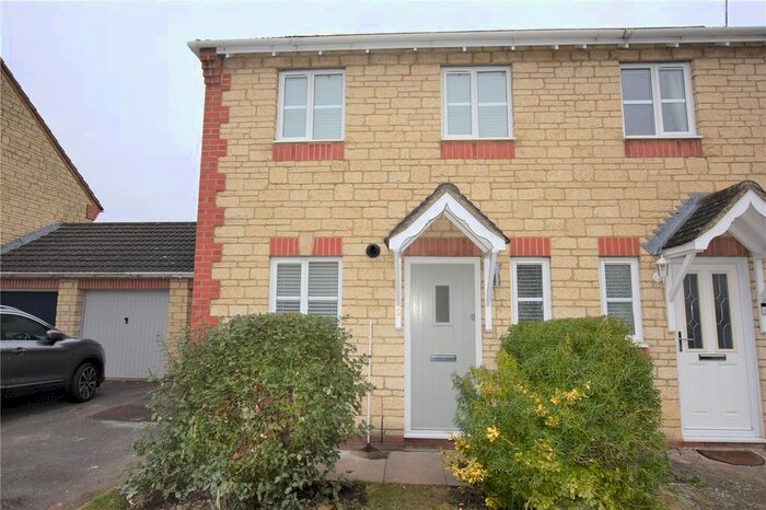 2 Bedroom Semi-Detached House To Rent In Robins Way, Bicester OX26