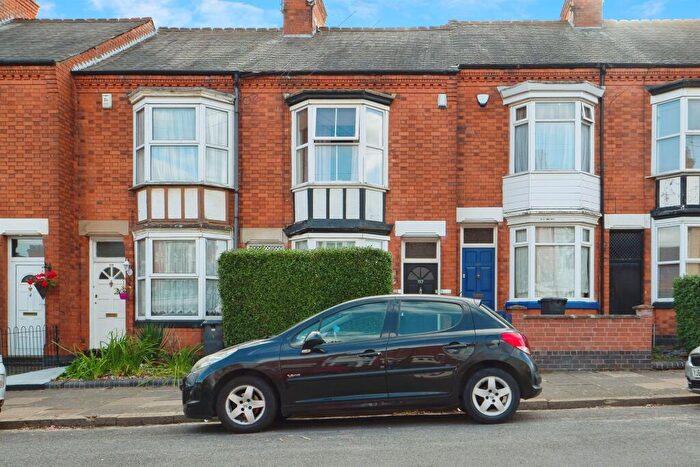 2 Bedroom Terraced House For Sale In Hopefield Road, Leicester, LE3