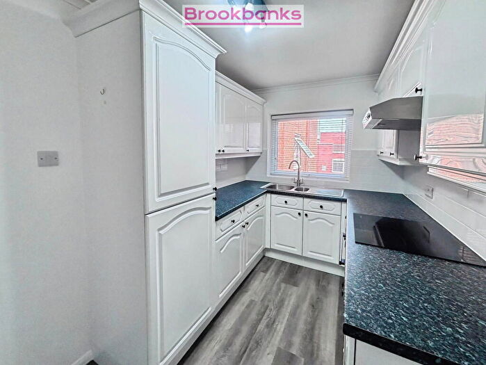 1 Bedroom Flat To Rent In Berkeley Court, Nightingale Way, Swanley, BR8