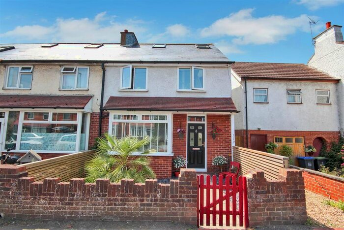 3 Bedroom End Of Terrace House To Rent In Old Shoreham Road, Shoreham-By-Sea, BN43