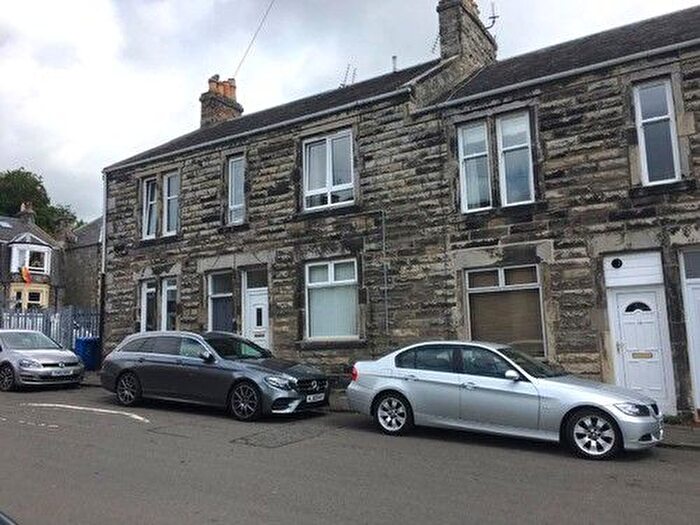 2 Bedroom Flat To Rent In Millhill Street, Dunfermline, KY11