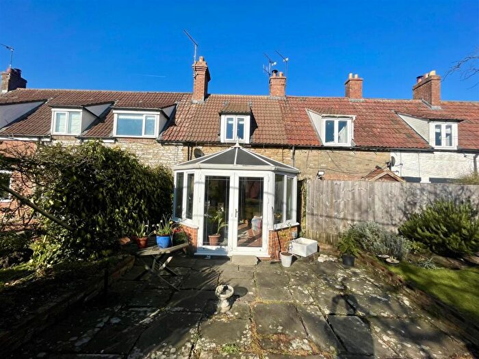 3 Bedroom Terraced House For Sale In Bowerhill Lane, Bowerhill, Melksham, SN12