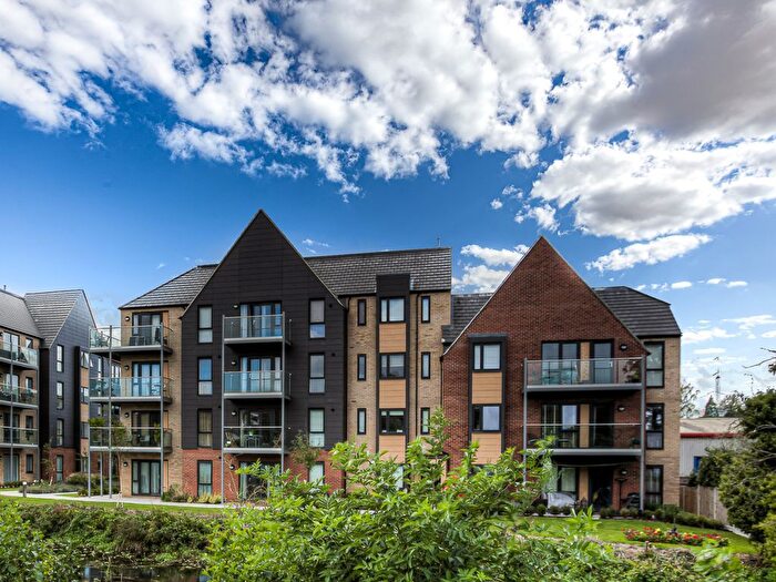 2 Bedroom Flat To Rent In River View, Bishop's Stortford, CM23