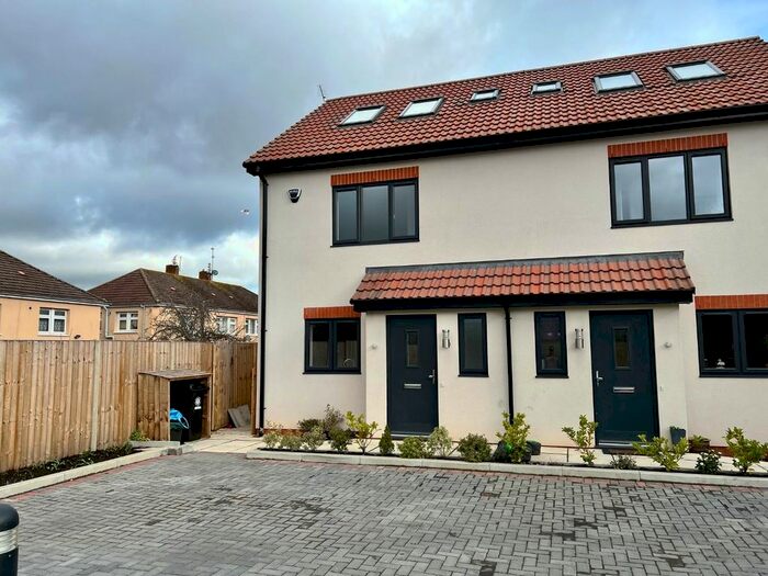 3 Bedroom Semi-Detached House To Rent In Penny Close, Fishponds, Bristol, BS16