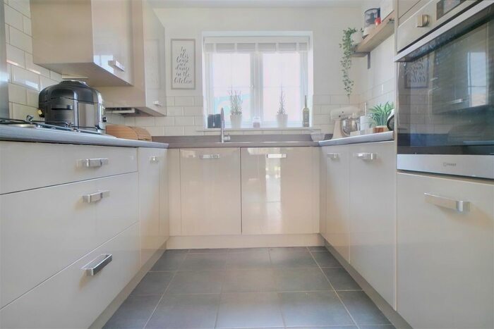 3 Bedroom Property For Sale In Almond Avenue, Shifnal, TF11