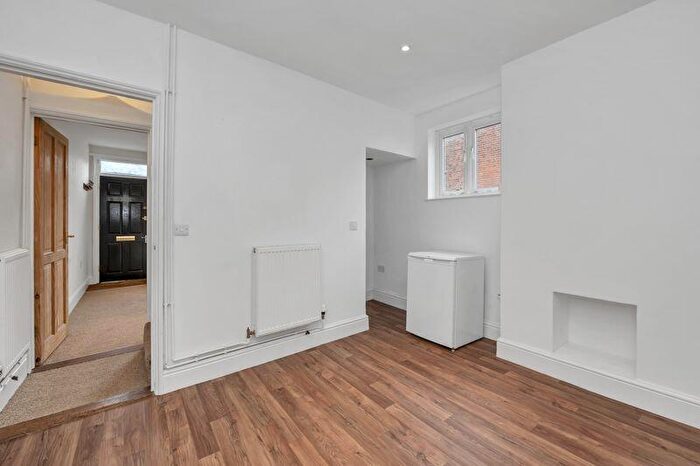 2 Bedroom Detached House For Sale In Queens Road, Bury St. Edmunds, IP33