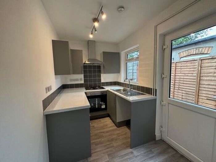 2 Bedroom House To Rent In East Street, Kidderminster, DY10