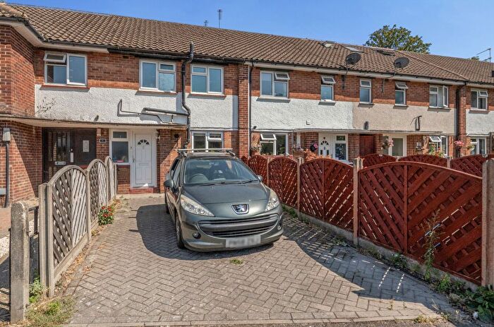 3 Bedroom Terraced House For Sale In Clewer New Town, Windsor, Berkshire, SL4