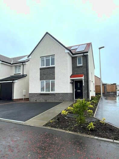 3 Bedroom Detached House To Rent In Hawk Street, Dunfermline, KY11