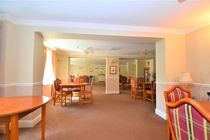 1 Bedroom Retirement Property To Rent In Ashingdon Road, Rochford, SS4