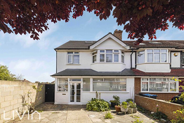 7 Bedroom End Of Terrace House For Sale In Almond Way, Mitcham, Surrey, CR4