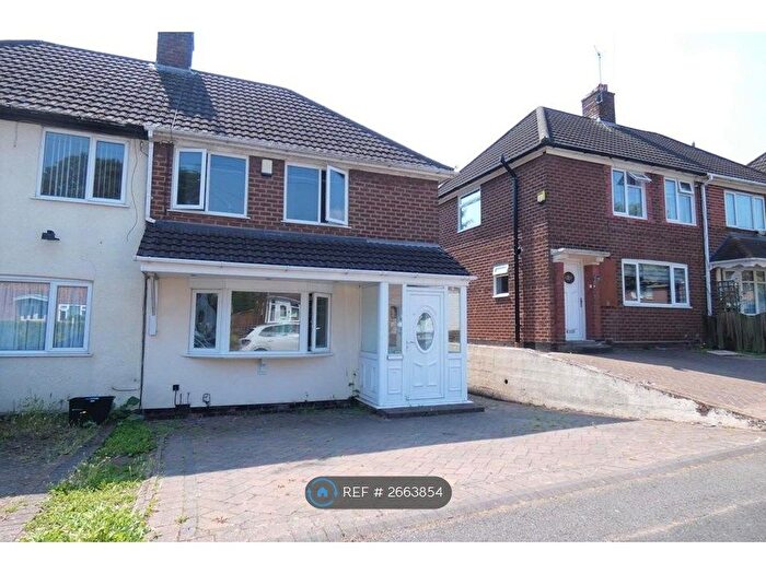 3 Bedroom Semi-detached House To Rent In Lambeth Road, Birmingham, B44