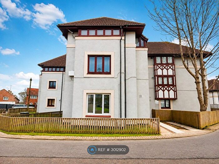 2 Bedroom Flat To Rent In Columbia Grange, Newcastle Upon Tyne, NE3