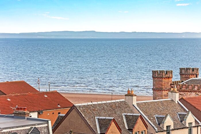 2 Bedroom Flat For Sale In / Mentone Avenue, Portobello, Edinburgh, EH15