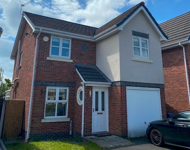 3 Bedroom Detached House To Rent In Kirkwood Close, Aspull, WN2