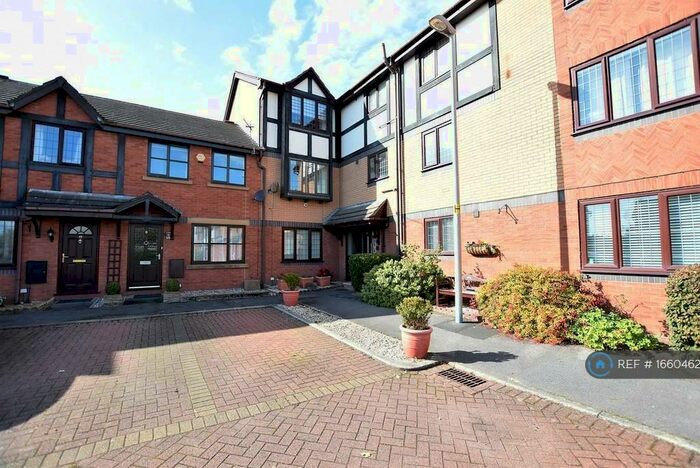 2 Bedroom Flat To Rent In Thornhill Close, Blackpool, FY4