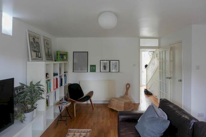 2 Bedroom Terraced House To Rent In Samuel Close, Pownall Road, London, E8