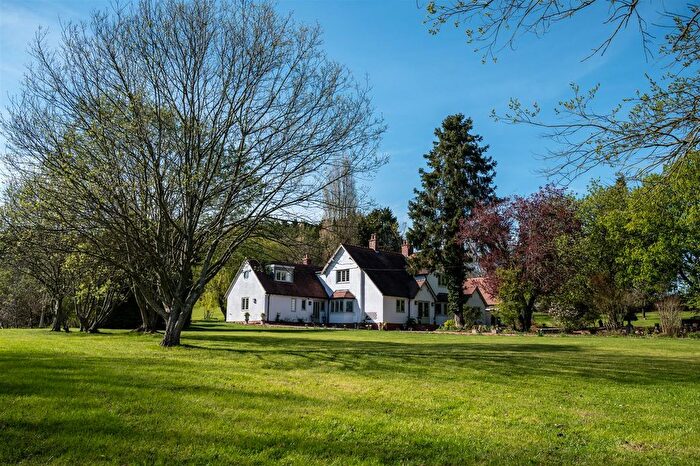 4 Bedroom Detached House For Sale In Rams Hill Lane, Ullenhall, B95