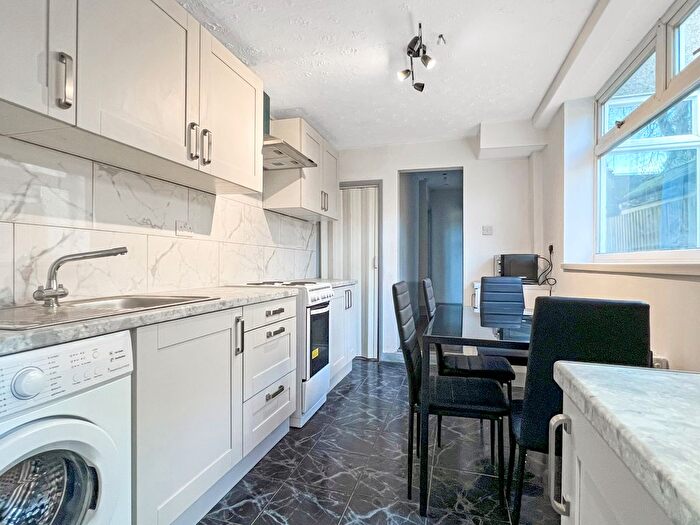 4 Bedroom Terraced House To Rent In Geere Road, London, E15