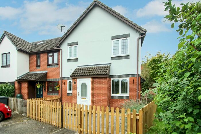 1 Bedroom End Of Terrace House To Rent In Squires Close, Bishop's Stortford, CM23