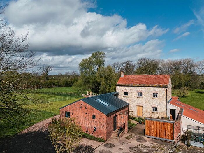 4 Bedroom Detached House For Sale In Norton Mill Lane, Norton, Doncaster, DN6