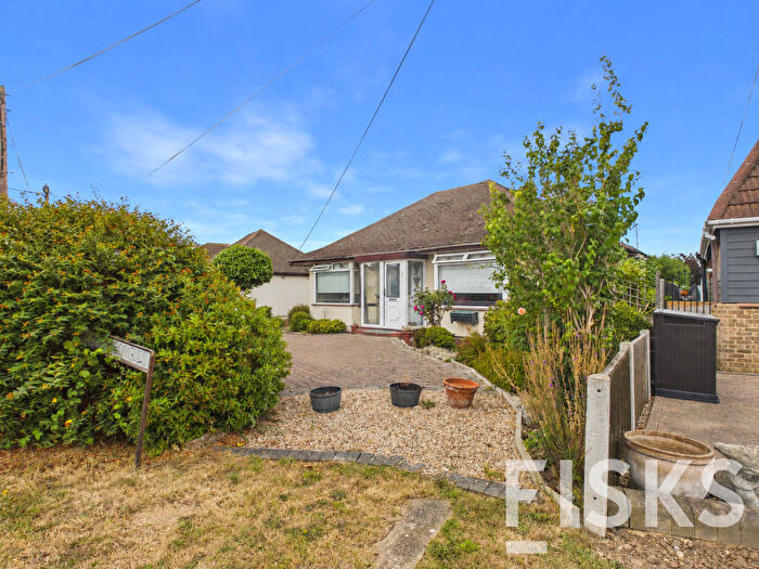 2 Bedroom Detached Bungalow For Sale In Ormsby Road, Canvey Island, SS8
