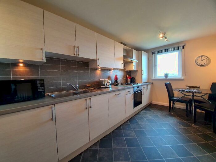 2 Bedroom Flat To Rent In Tailor Place, Hilton, Aberdeen, AB24