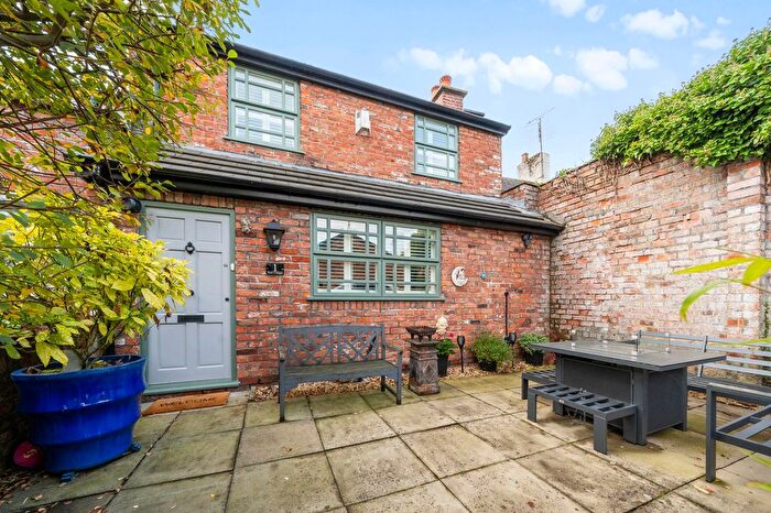 3 Bedroom Terraced House For Sale In Rob Lane, Newton-Le-Willows, WA12