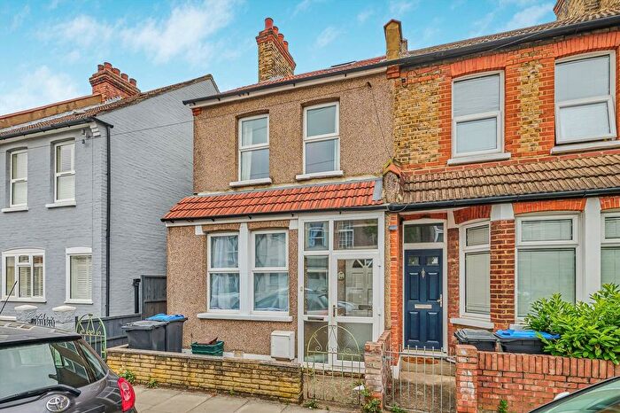 3 Bedroom Property For Sale In Fernlea Road, Mitcham, CR4