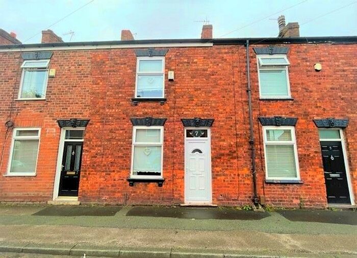 2 Bedroom Terraced House To Rent In Smith Street, Atherton, M46